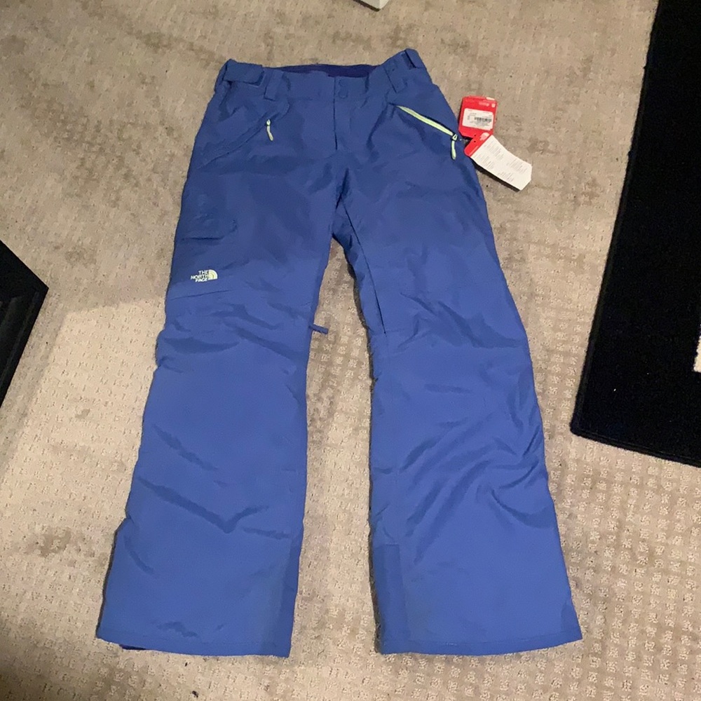 Northface snow pants!!! Tags still attached